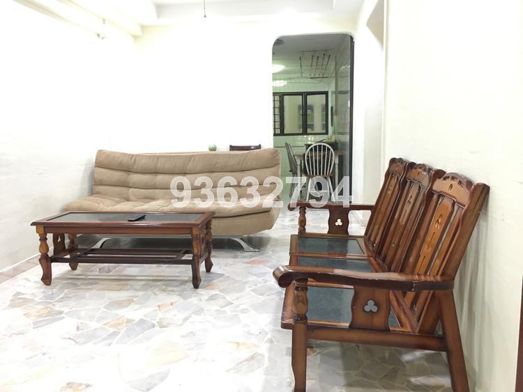 Jurong East Street 13 thumbnail photo